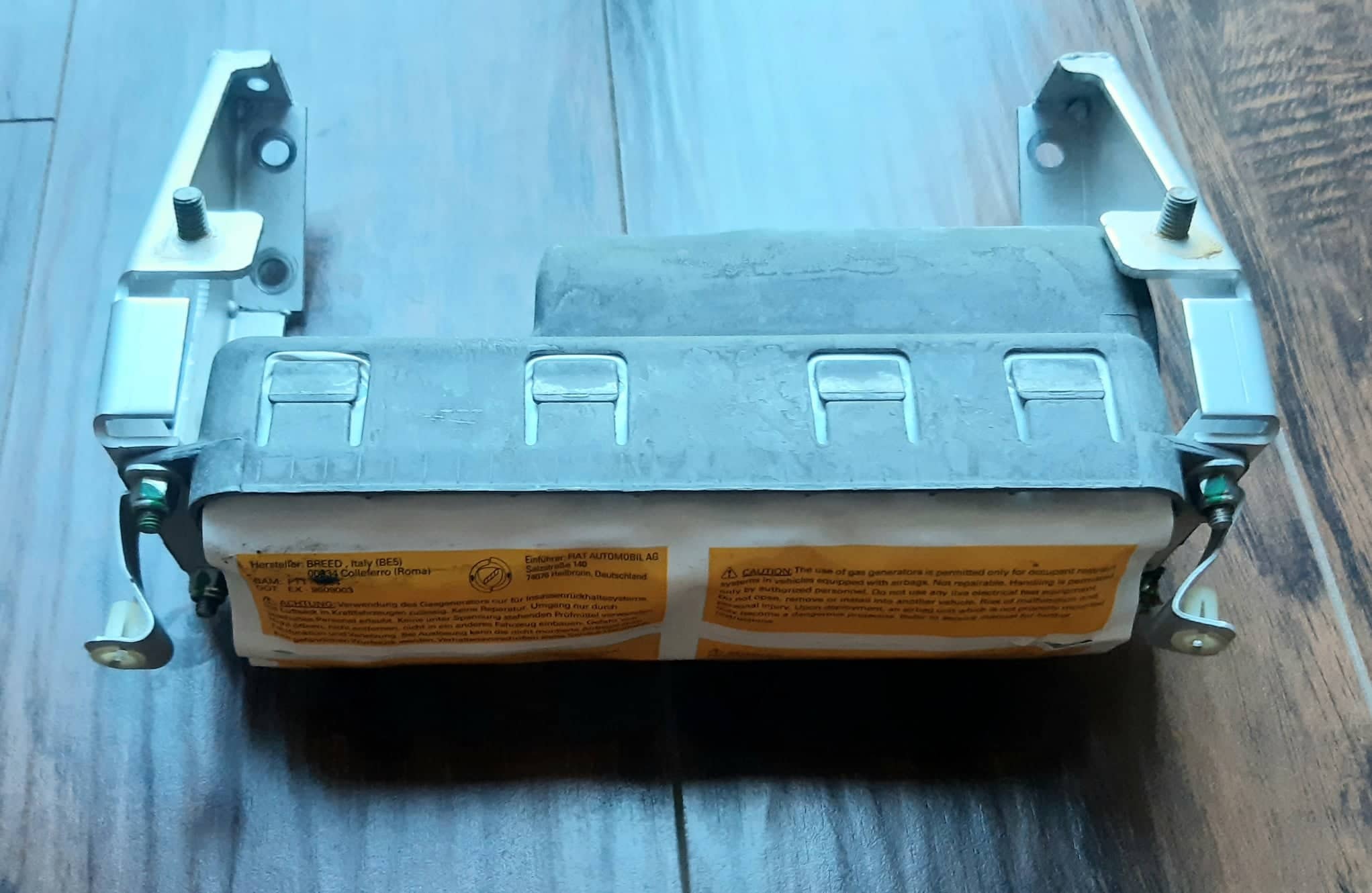 AIRBAG UNIT-PASSENGER(HAZMAT) Part Number: A121U6066F